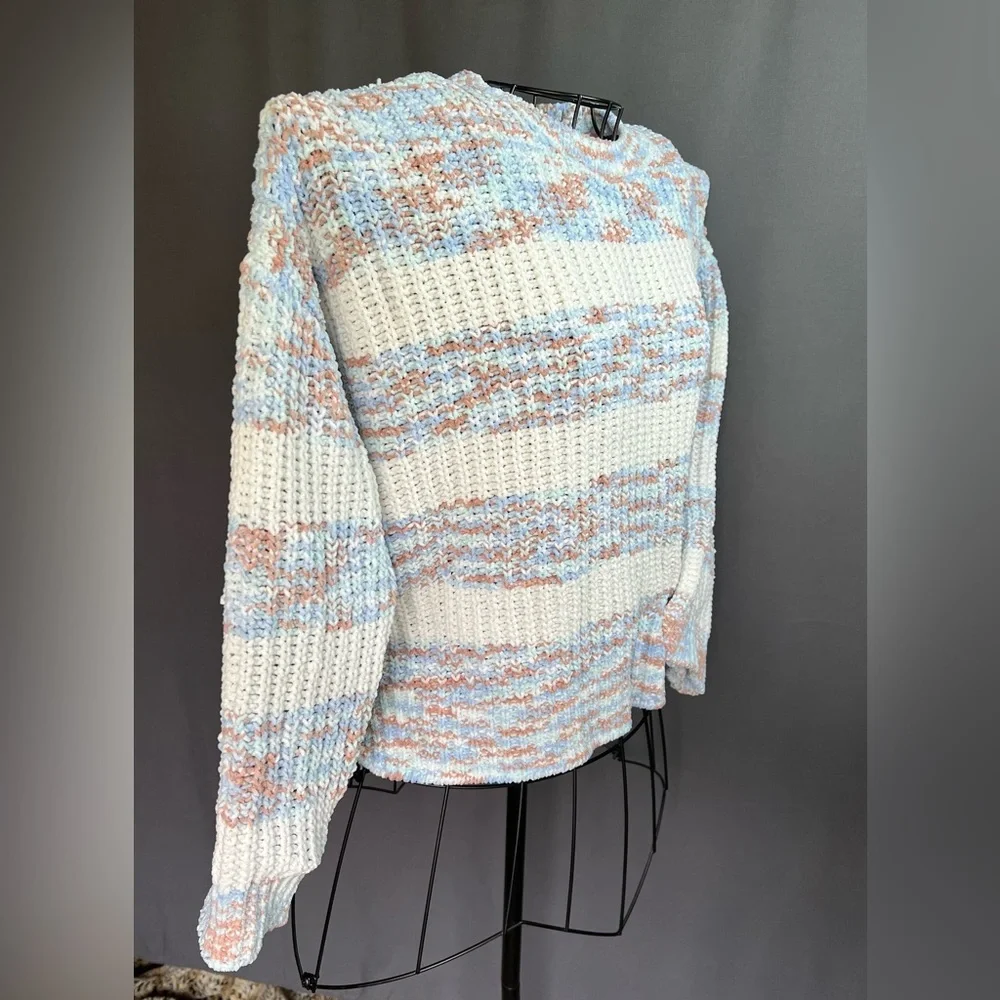 So - L - Crochet Crew Sweater - 100% Polyester - Used - Picture 3 of 11